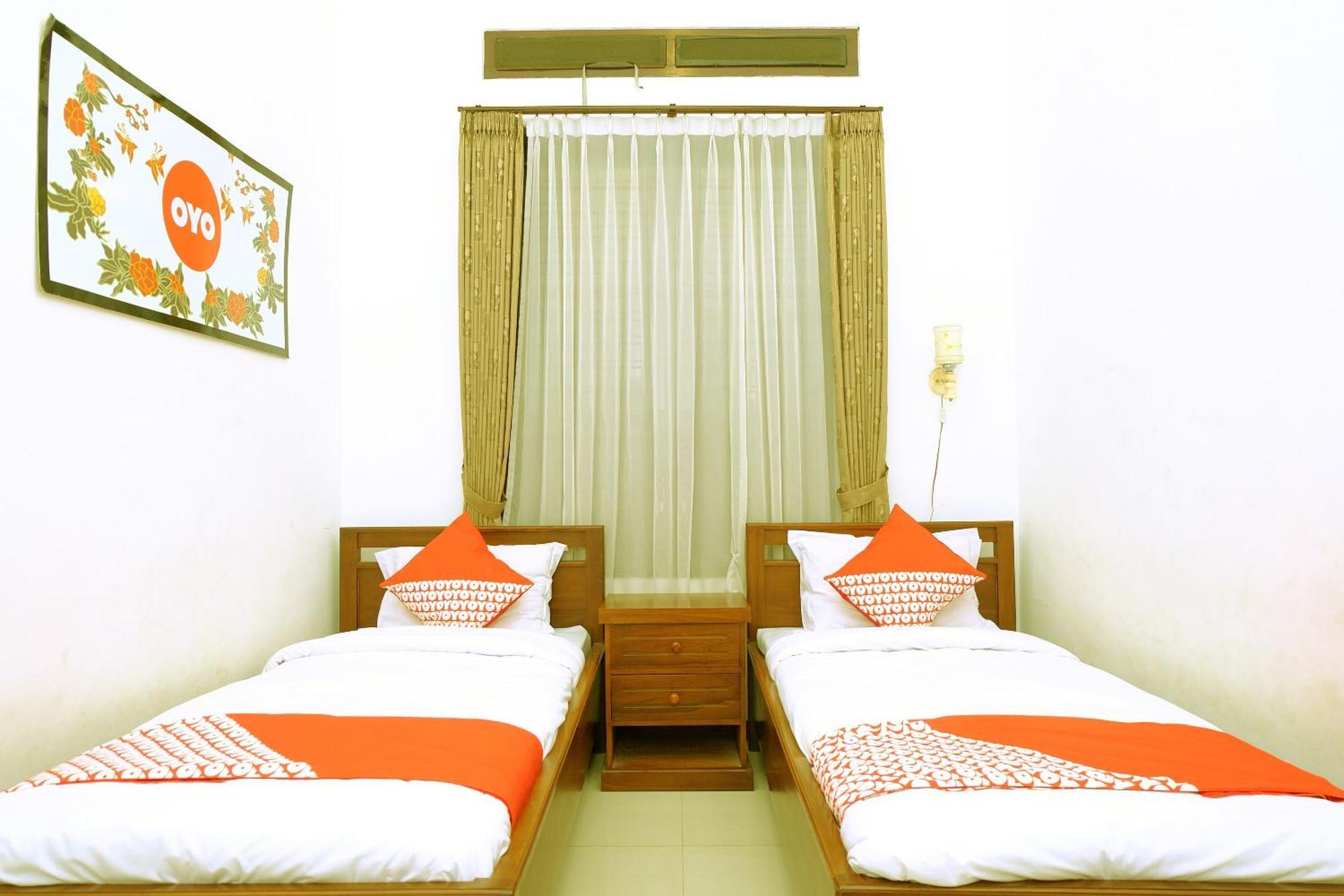 Oyo 350 D' Maktab Homestay Syariah Malang Esterno foto
