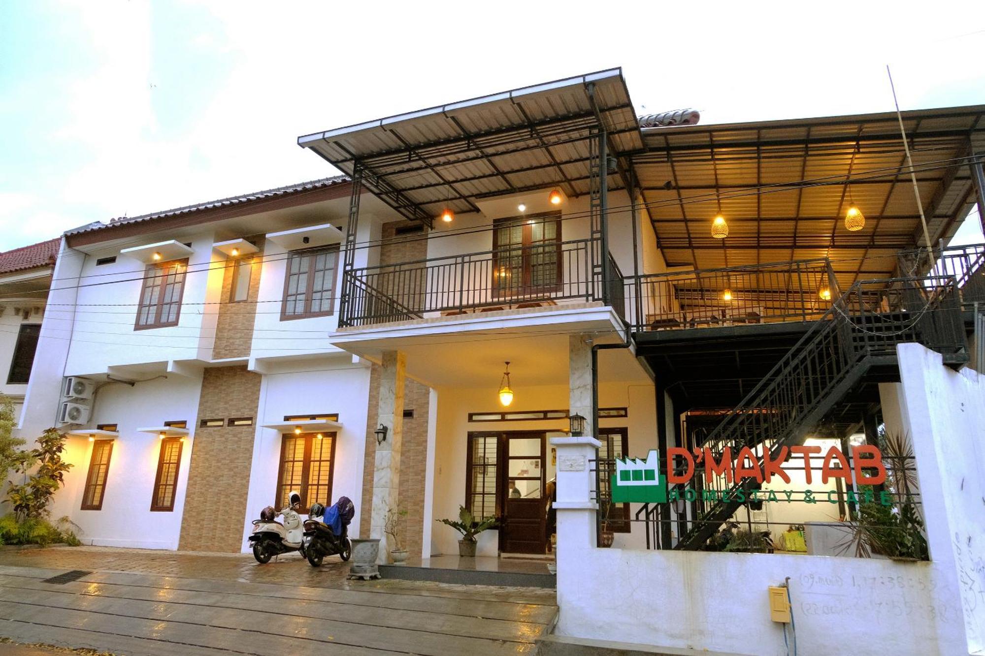 Oyo 350 D' Maktab Homestay Syariah Malang Esterno foto