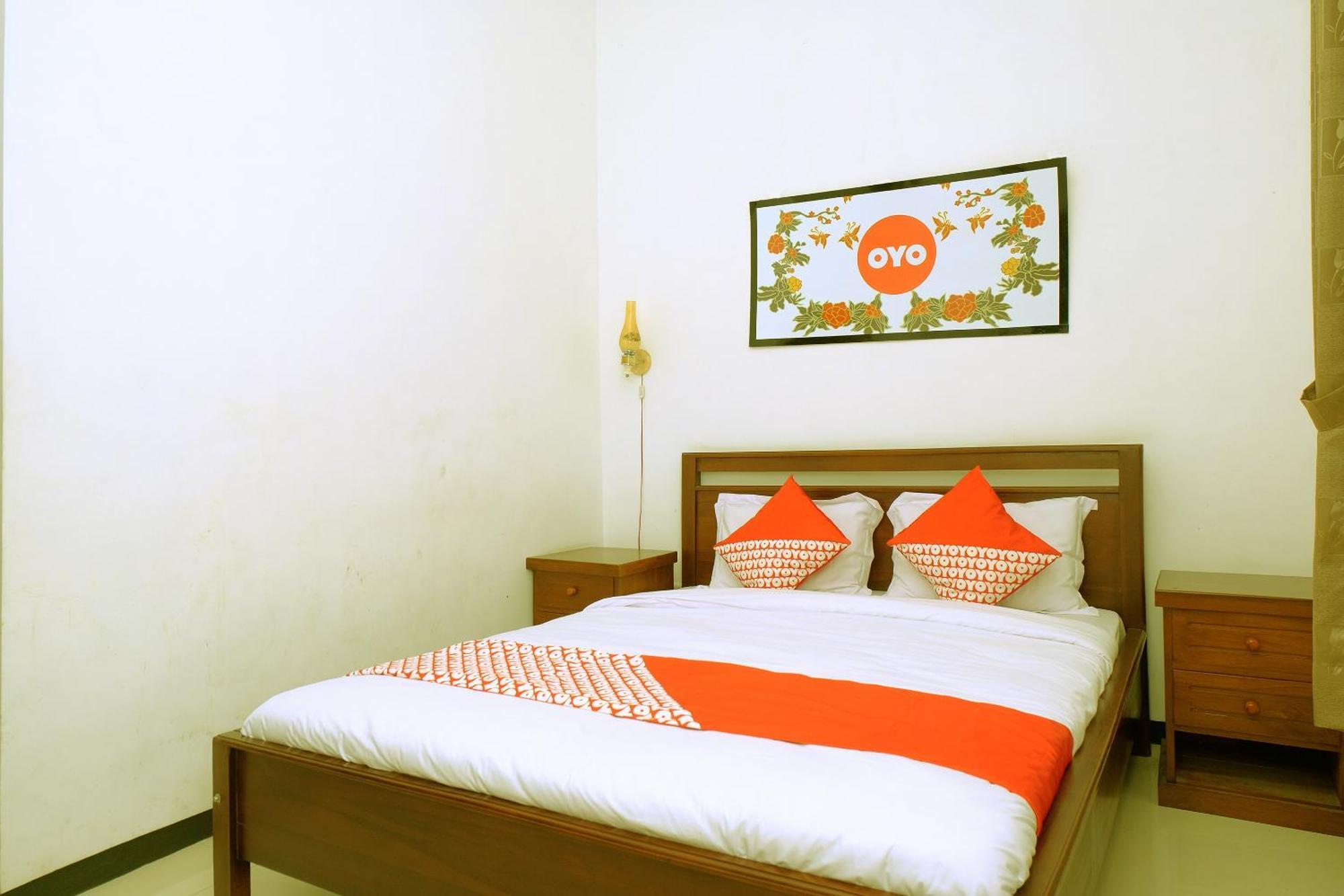 Oyo 350 D' Maktab Homestay Syariah Malang Esterno foto