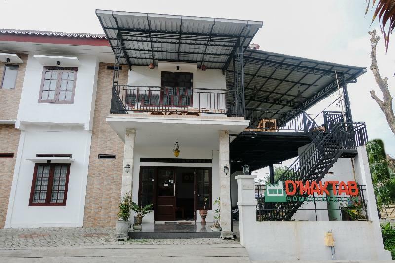 Oyo 350 D' Maktab Homestay Syariah Malang Esterno foto