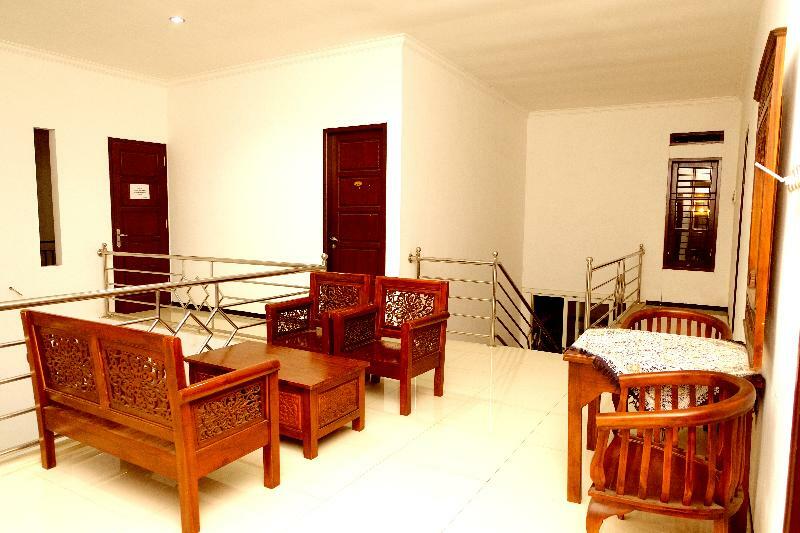 Oyo 350 D' Maktab Homestay Syariah Malang Esterno foto