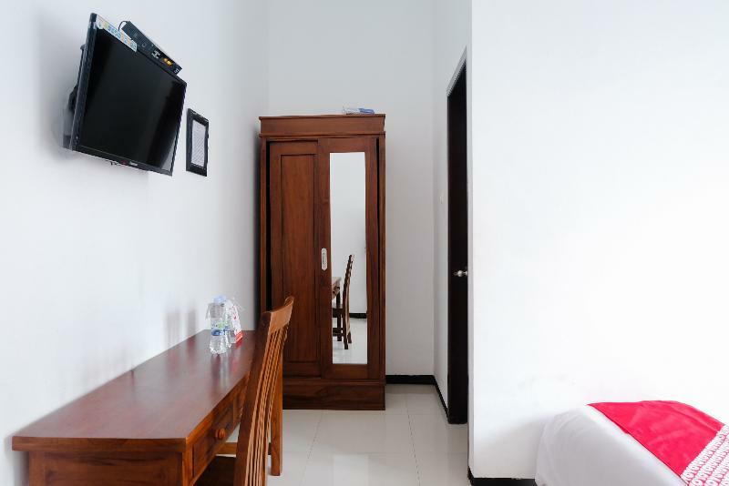 Oyo 350 D' Maktab Homestay Syariah Malang Esterno foto